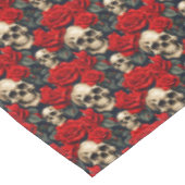 Schedels met rode en zwarte Rozen Tafelkleed (Gekanteld)