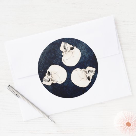 Schedels triskel ronde sticker (Envelop)