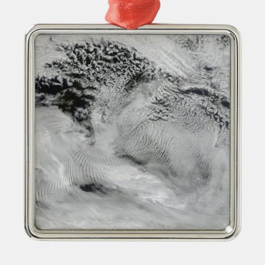 Scheepsgolfvormige golfwolken metalen ornament (Voorkant)