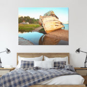 Scheepswrak aan wal canvas afdruk (Insitu (Slaapkamer))