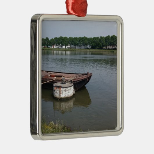 scheepvaartboei, kabelkadekanaal metalen ornament (Rechts)