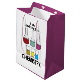 Scheikunde Grappig Ik ben op zoek naar chemie Medium Cadeauzakje