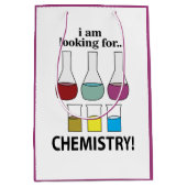 Scheikunde Grappig Ik ben op zoek naar chemie Medium Cadeauzakje (Voorkant)