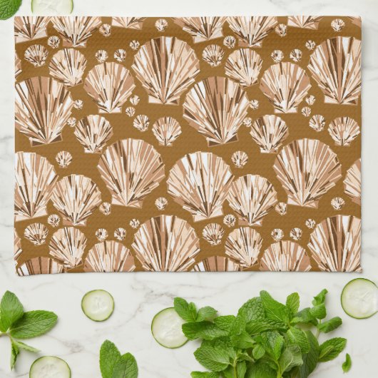 Schelpels voor chocolade in de bruine en de beige  theedoek (Gevouwen)