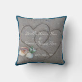 schelpen en hart op strand - aangepaste trouwkusse kussen (Achterkant)