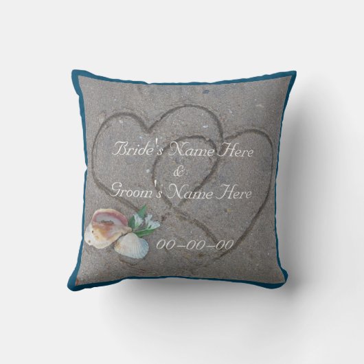 schelpen en hart op strand - aangepaste trouwkusse kussen (Achterkant)