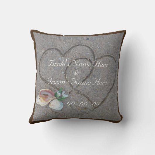 schelpen en hart op strand - aangepaste trouwkusse kussen (Achterkant)
