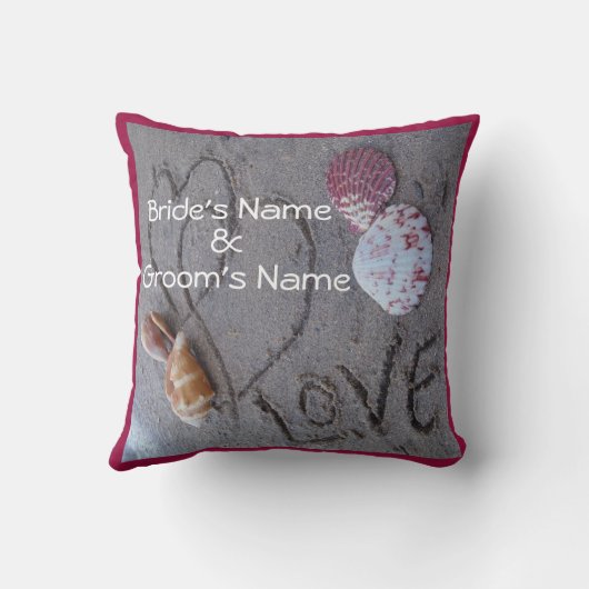 schelpen en twee harten op strandstrandstranspal kussen (Achterkant)