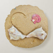 schelpen en twee harten op strandstrandstranspal rond kussen (Voorkant)