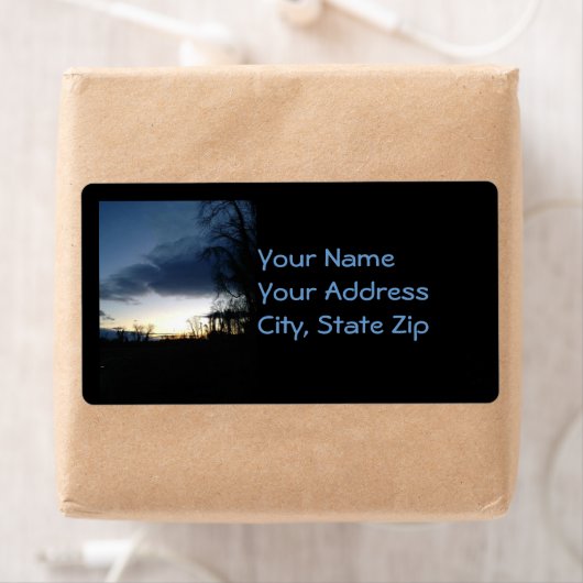 schemering bij de bomen in de Adresetiketten van d Etiket (Insitu)