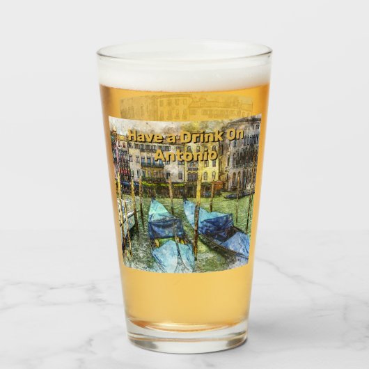 Schenk jezelf een drankje in bij ___ glas (Voorkant gevuld)