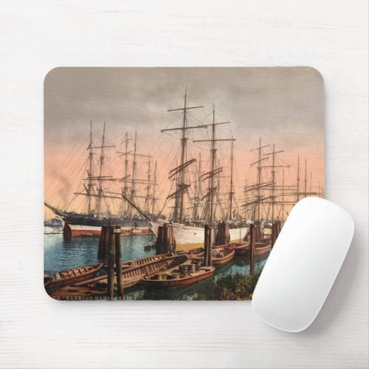 Schepen in Hamburg Harbour, Duitsland Muismat (Met muis)