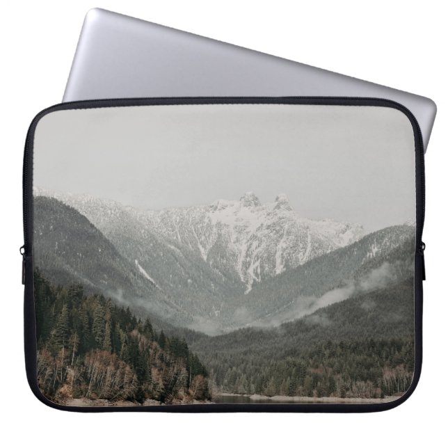 SCHERM VAN BOMEN EN MOUNTAIN LAPTOP SLEEVE (Voorkant)