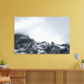 Scherpe randen van bergen en zachte wolken canvas afdruk (Insitu (Woonkamer))