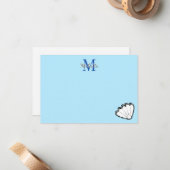 Schets van schelpen wit en blauwe monogram notitiekaartje (Voorkant / Achterkant in situ)