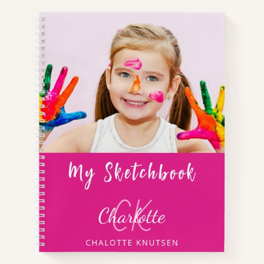Schetsboek foto heet roze monogram notitieboek (Voorkant)