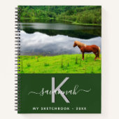 Schetsboek paard foto groen monogram notitieboek (Voorkant)