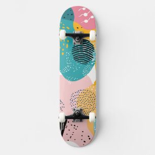 Schetsen en doodles op kleurrijke vormen persoonlijk skateboard