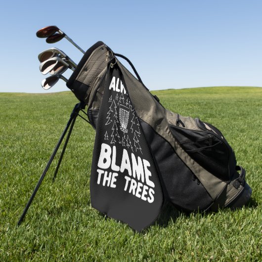 Schijf Golf geeft altijd de schuld aan de bomen Golfhanddoek (Groen)