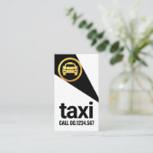 Schijnwerper op gouden taxi visitekaartje (Staand voorkant)