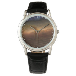 Schijven van planeetvormend materiaal met cirkelen horloge