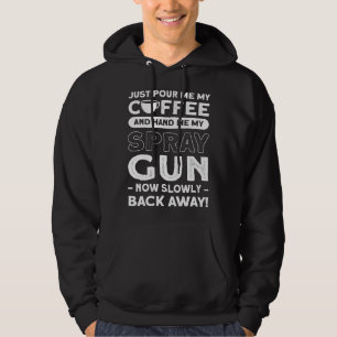 Schilder, schenk gewoon mijn koffie in, geef me mi hoodie