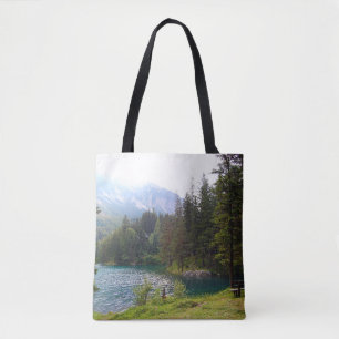 Schilderachtig Alpenbossen en meer Tote Bag
