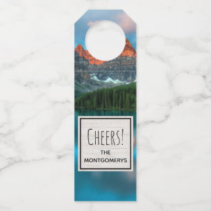 Schilderachtig berg- en meer-landschapsfoto flessenhanger