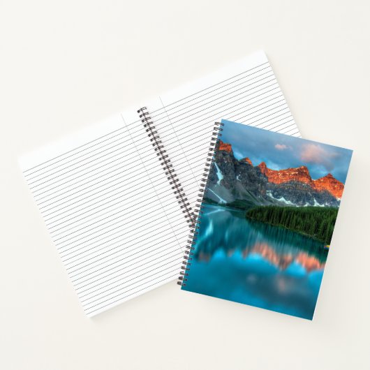 Schilderachtig berg- en meer-landschapsfoto notitieboek (Binnen)