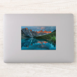 Schilderachtig berg- en meer-landschapsfoto sticker