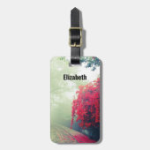 Schilderachtig foto van Misty Railroad Tracks Bagagelabel (Voorkant verticaal)