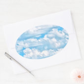 Schilderachtig Happy Sunny Clouds Achtergrond Ovale Sticker (Envelop)