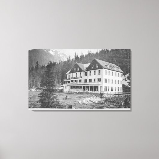 Schilderachtig Hot Sprints Bldg Canvas Afdruk (Voorkant)