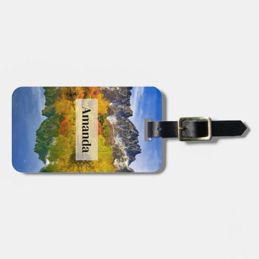 Schilderachtig landschap bos en bergen bagagelabel (Voorkant horizontaal)