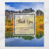 Schilderachtig landschap bos en bergen dank u wijn etiket (Enkel label)