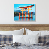 Schilderachtig landschap met Japanse Torii Gate Canvas Afdruk (Insitu (Slaapkamer))