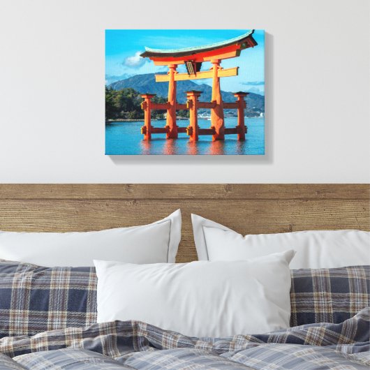 Schilderachtig landschap met Japanse Torii Gate Canvas Afdruk (Insitu (Slaapkamer))