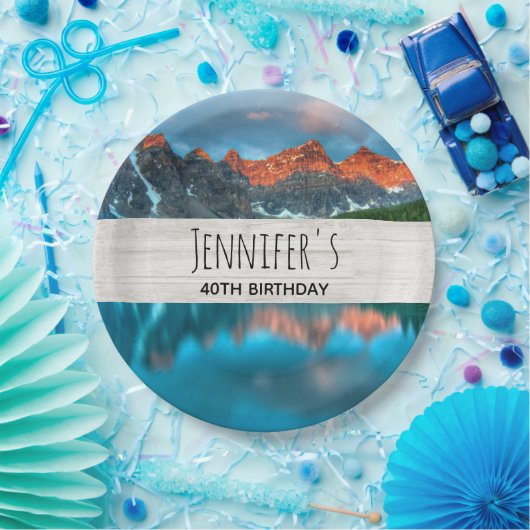 Schilderachtig landschap van bergland papieren bordje (Feest)