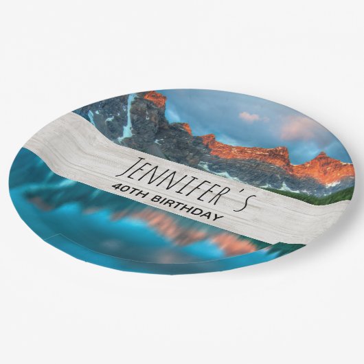 Schilderachtig landschap van bergland papieren bordje (Gekanteld)