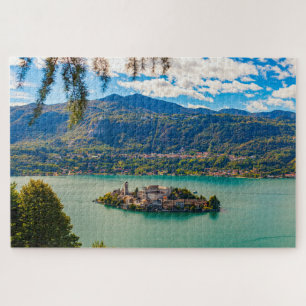 Schilderachtig landschap van het eiland San Giulio Legpuzzel