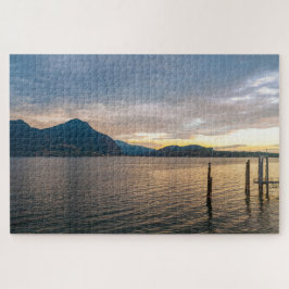 Schilderachtig landschap van het Maggiore-meer bij Legpuzzel