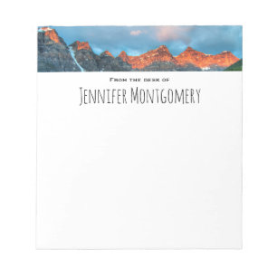 Schilderachtig landschapsfoto van bergen notitieblok