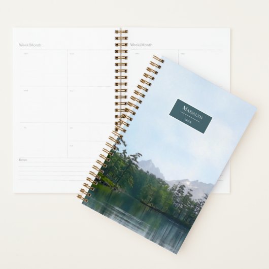 Schilderachtig meer in de bergen gepersonaliseerd  planner (Display)