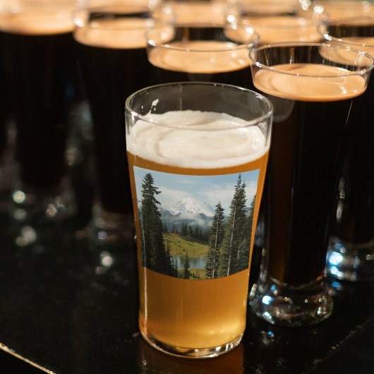 Schilderachtig montagefoto voor regenval glas