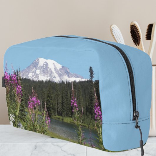 Schilderachtig Mount Rainier Wildflower Landscape Toilettasje