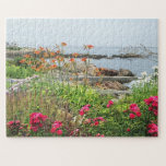 Schilderachtig OGUNQUIT VOOR GARDEN ZEE, MAINE Legpuzzel<br><div class="desc">Een prachtig uitzicht van de Atlantische Oceaan uit het Ogunstoppen Art Museum. Een korte wandeling van Perkins Cove, het museum en zijn drie acres beeldhouwtuinen zien de Narrow Cove en de Atlantische Oceaan over het hoofd. Deze puzzel biedt niet alleen entertainment, maar is ook een prachtige hoepenspel dat steeds weer...</div>