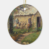 Schilderachtig oud hulpprogramma geplaatst achter  keramisch ornament (Links)