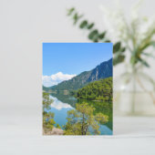 Schilderachtig reflectie op het meer briefkaart (Staand voorkant)