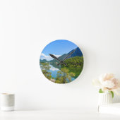 Schilderachtig reflectie op het meer ronde klok (Huis)