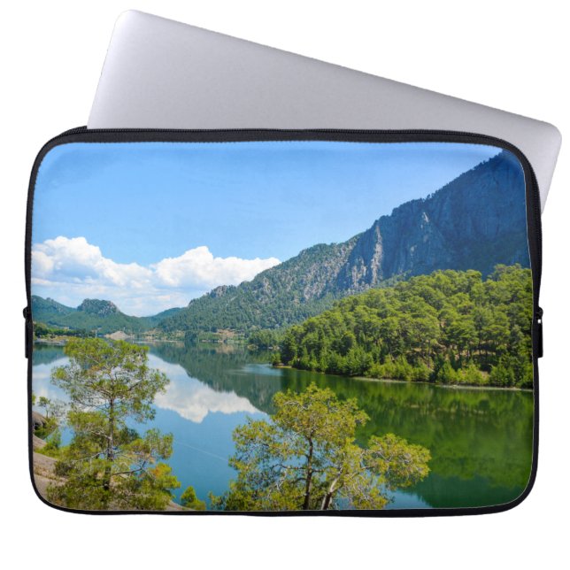 Schilderachtig reflectiefoto van Lake Mountain Laptop Sleeve (Voorkant)
